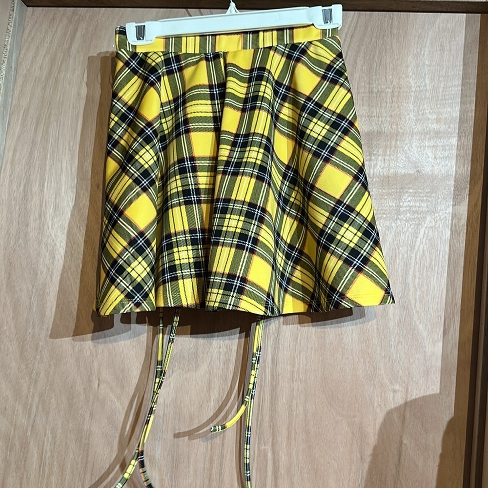 Hot Topic Yellow and Black Plaid Skater Skirt - Picture 2 of 3